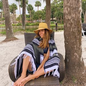 Meet your Posher, Regan